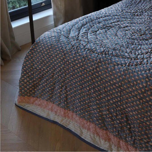 Reversible Anika Quilt/bedspread
